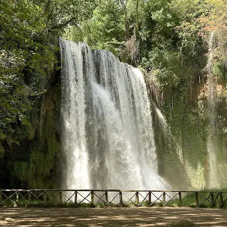 Monasterio De Piedra فندق 3*