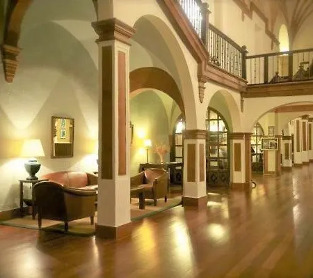 Hotel Monasterio De Piedra 3*