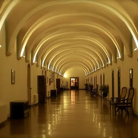 Hotel Monasterio De Piedra