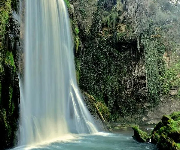 Отель Monasterio De Piedra Нуэвалос
