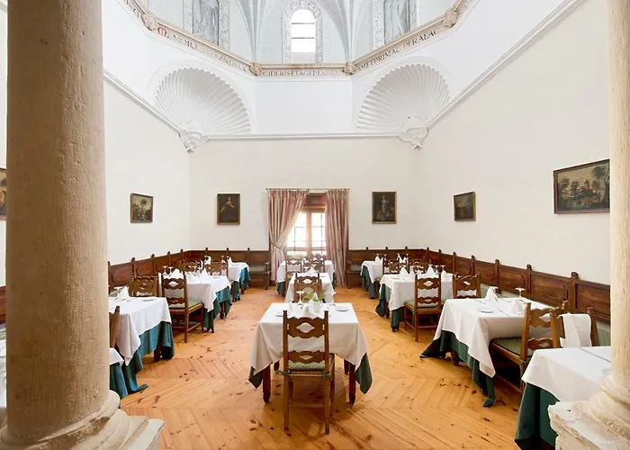 Отель Monasterio De Piedra