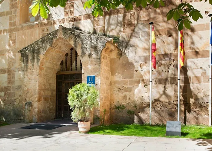 Monasterio De Piedra Нуэвалос