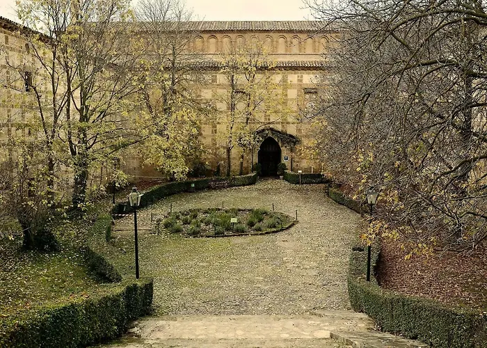 Monasterio De Piedra Отель 3*
