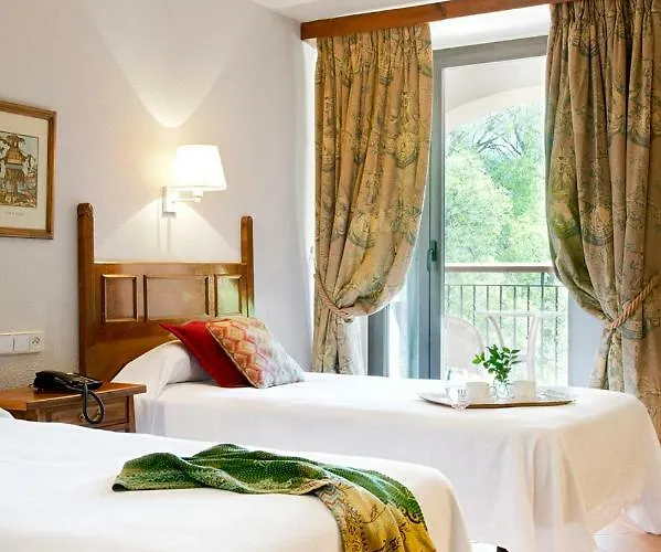 Monasterio De Piedra Отель 3*