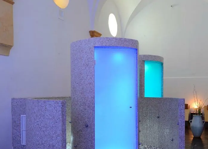 Monasterio De Piedra 3*